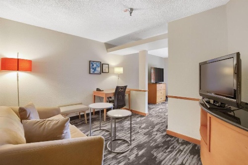 Fairfield Inn & Suites by Marriott Mobile image 21